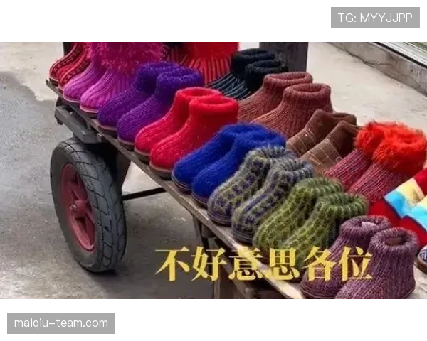 听说卢卡家穿的拖鞋都比我俩工资还贵，这日子是咋整的？